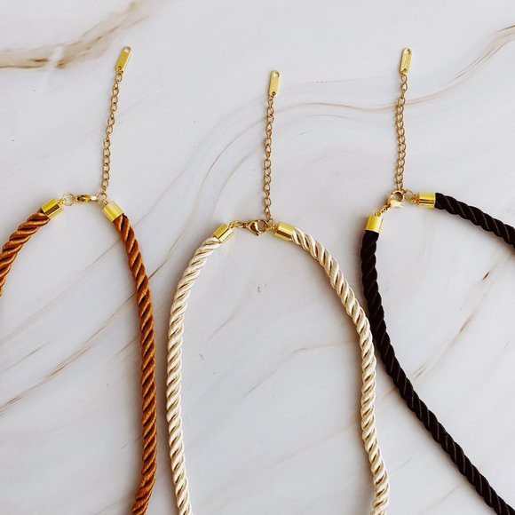 Satin Rope Baroque Pearl Necklace - Picture 4 of 8